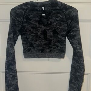 Gymshark ADAPT CAMO SEAMLESS LONG SLEEVE CROP TOP